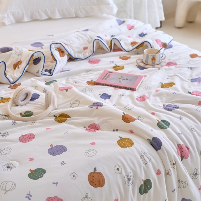 91家纺网 家纺一手货源 找家纺 维洋家纺 2025升级21%大豆新款A类牛奶丝针织夏被（四周踩棉）软糯凉感夏被空调被 多彩南瓜