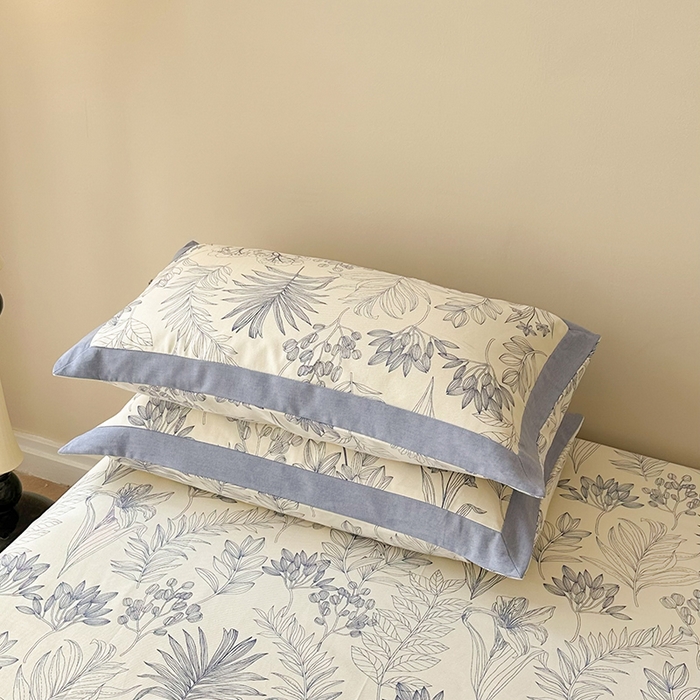 91家纺网 家纺一手货源 找家纺 蓝邻家纺 2025新款100%新疆原棉粗布小清新拼角工艺款系列单床单 繁花-蓝