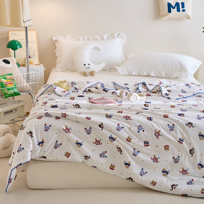 91家纺网 家纺一手货源 找家纺 维洋家纺 2025升级21%大豆新款A类牛奶丝针织夏被（四周踩棉）软糯凉感夏被空调被 魔法师