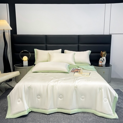 91家纺网 家纺一手货源 找家纺 江暮云家纺 2025新款水洗冰丝刺绣四件套 蝴蝶-奶白绿