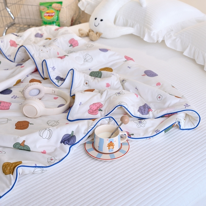 91家纺网 家纺一手货源 找家纺 维洋家纺 2025升级21%大豆新款A类牛奶丝针织夏被（四周踩棉）软糯凉感夏被空调被 多彩南瓜