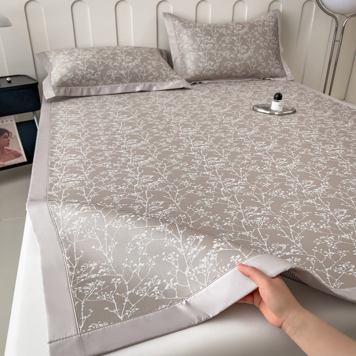 91家纺网 家纺一手货源 找家纺 卡初家居（原微来） 2025夏季凉感提花席 一叶枝枝-丝雾棕