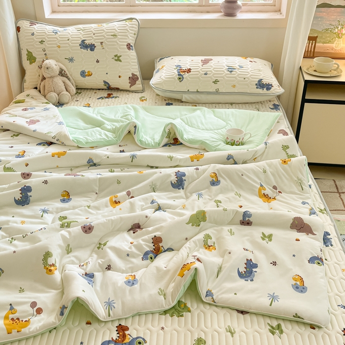 91家纺网 家纺一手货源 找家纺 维洋家纺 2025（专版花型）A类凉感丝夏被 凉感夏凉被双面加倍透气（四周踩棉） 恐龙家族