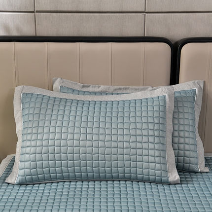 91家纺网 家纺一手货源 找家纺 小牛席业 2025新款加厚款-小冰块乳胶枕套（宽包边）凉枕套夏天枕套冰丝枕套竹枕套藤枕套冰藤枕套 宝石蓝