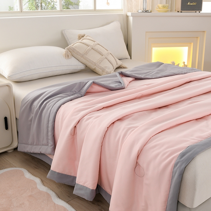 91家纺网 家纺一手货源 找家纺 易展家居 2025年新款水洗棉纯色夏被 樱花粉