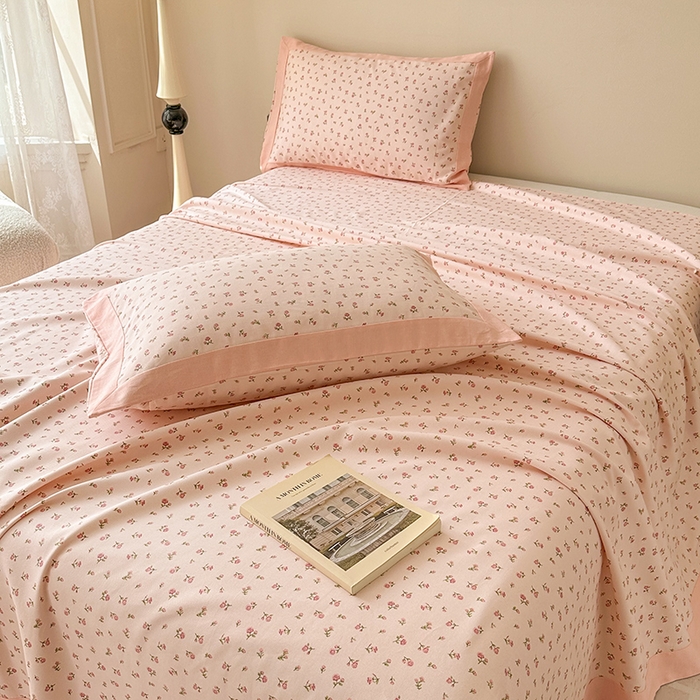 91家纺网 家纺一手货源 找家纺 蓝邻家纺 2025新款100%新疆原棉粗布小清新拼角工艺款系列单床单 粉黛