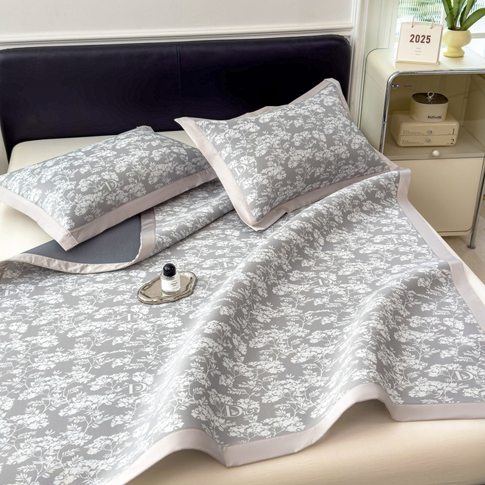 91家纺网 家纺一手货源 找家纺 卡初家居（原微来） 2025夏季凉感提花席 繁花-清雅灰