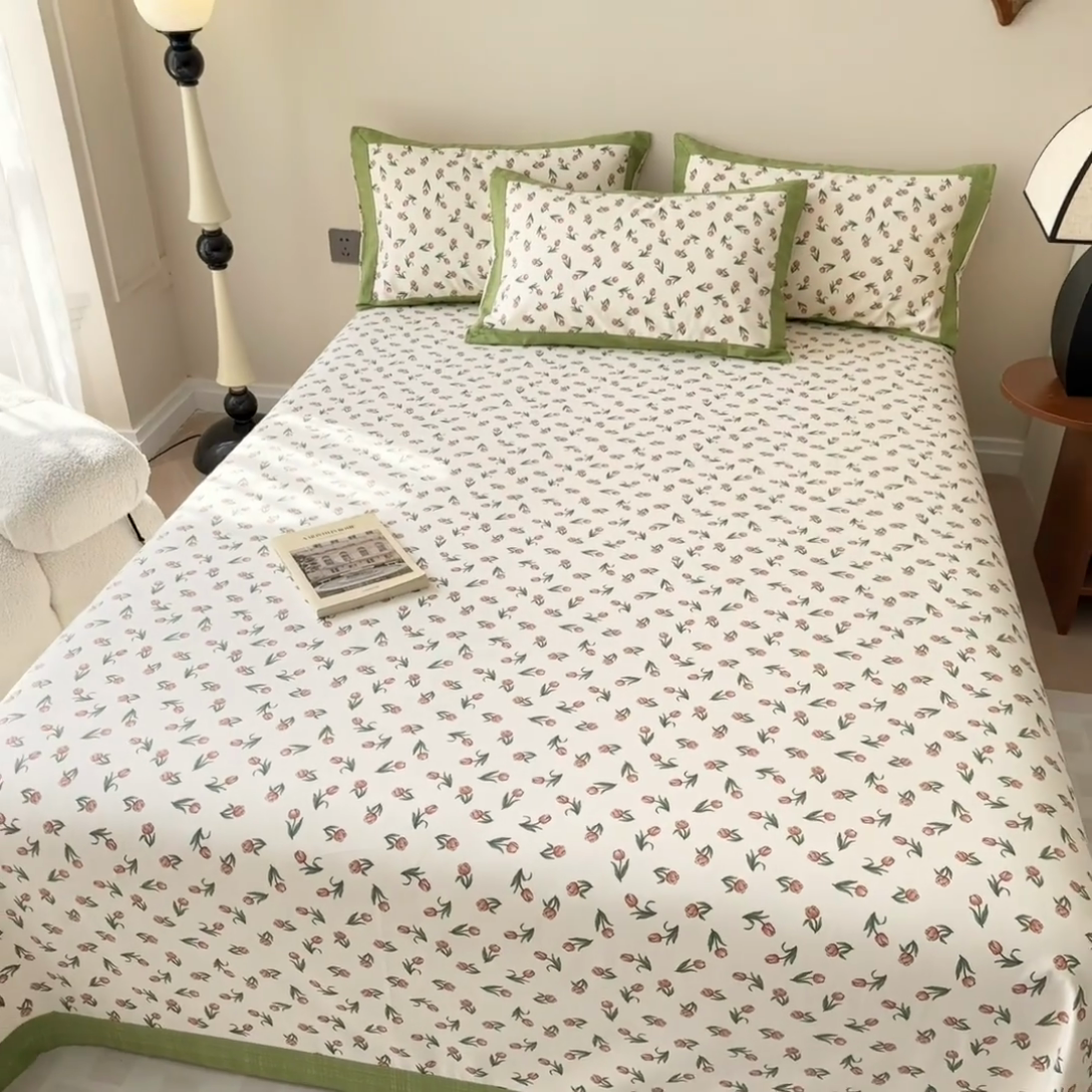 91家纺网 家纺一手货源 找家纺 蓝邻家纺 2025新款100%新疆原棉粗布小清新拼角工艺款系列单床单 花朝