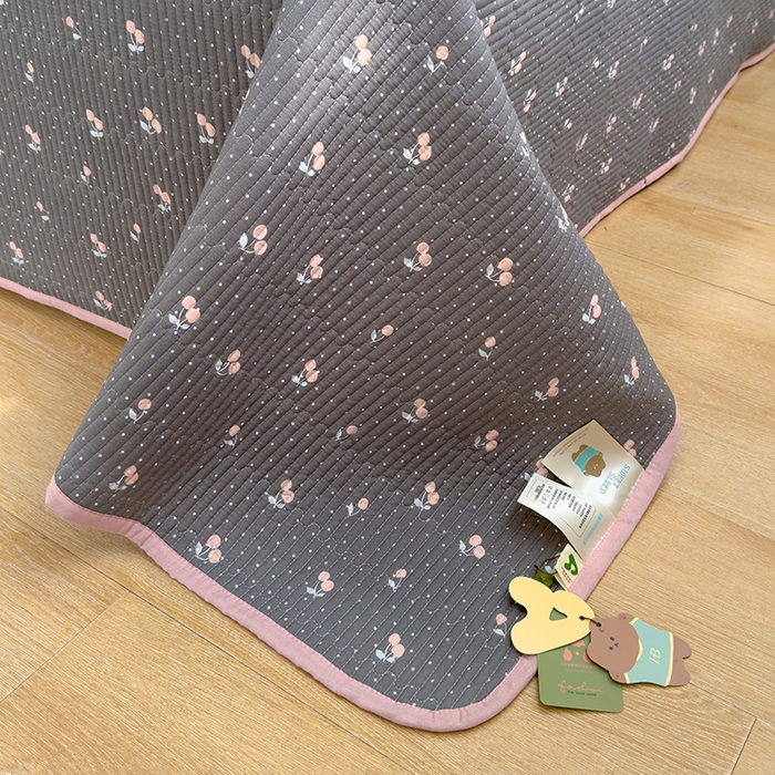 91家纺网 家纺一手货源 找家纺 赫梵茜 2025新款有氧针织双层纱单床盖床盖三件套床盖四件套 复古樱桃