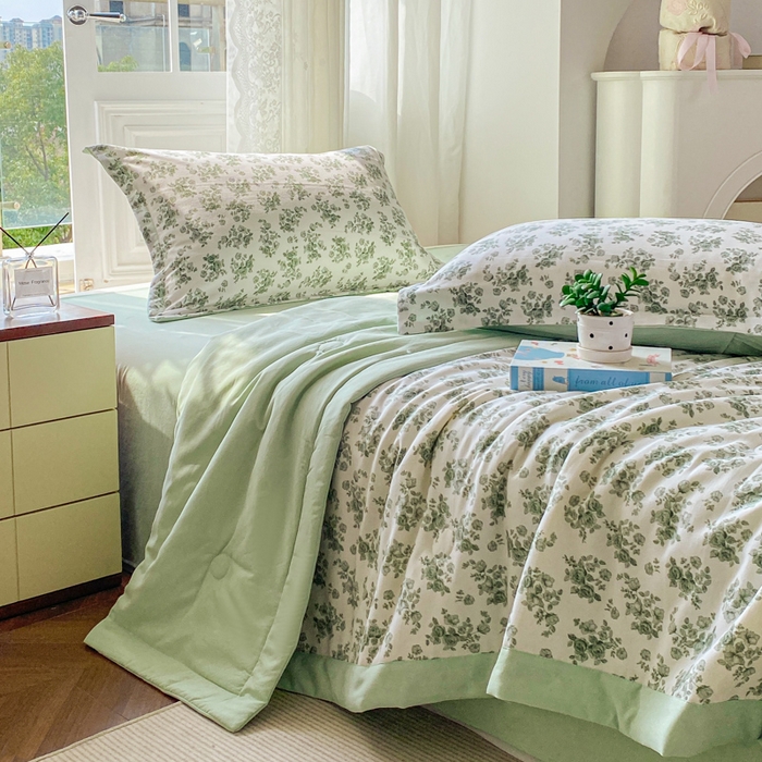 91家纺网 家纺一手货源 找家纺 左右家纺 2025新款A类双层纱大豆夏凉被 薄荷绿