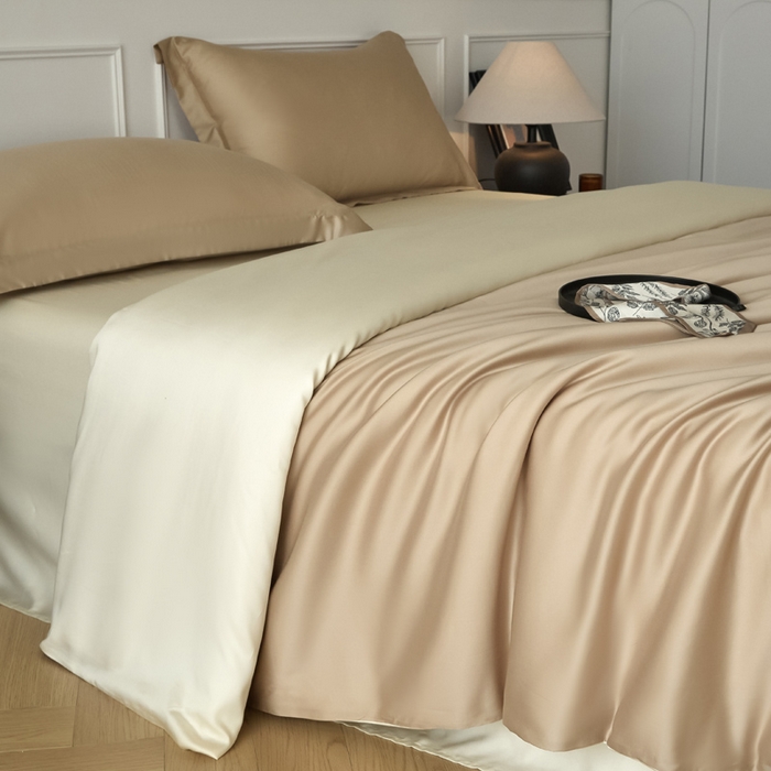 91家纺网 家纺一手货源 找家纺 涵宸2025新款天丝-天丝棉-纯色四件套-场景1 奶茶杏+象牙白