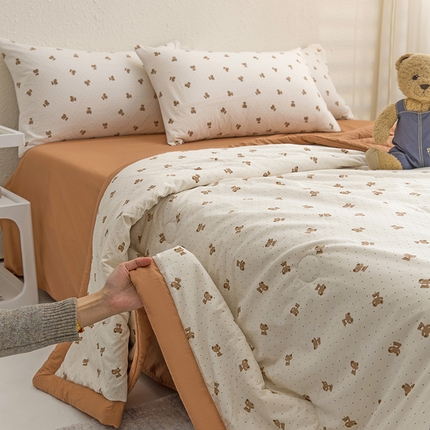 91家纺网 家纺一手货源 找家纺 （总）莱宁被业 2025新款A类轻氧棉大豆夏被四件套空调被子夏凉被芯薄被子