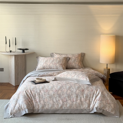 91家纺网 家纺一手货源 找家纺 FORTWO家纺原创设计（FOR TWO家纺） 2025年新款100S长绒棉数码印花四件套-拼角款 朝花夕拾