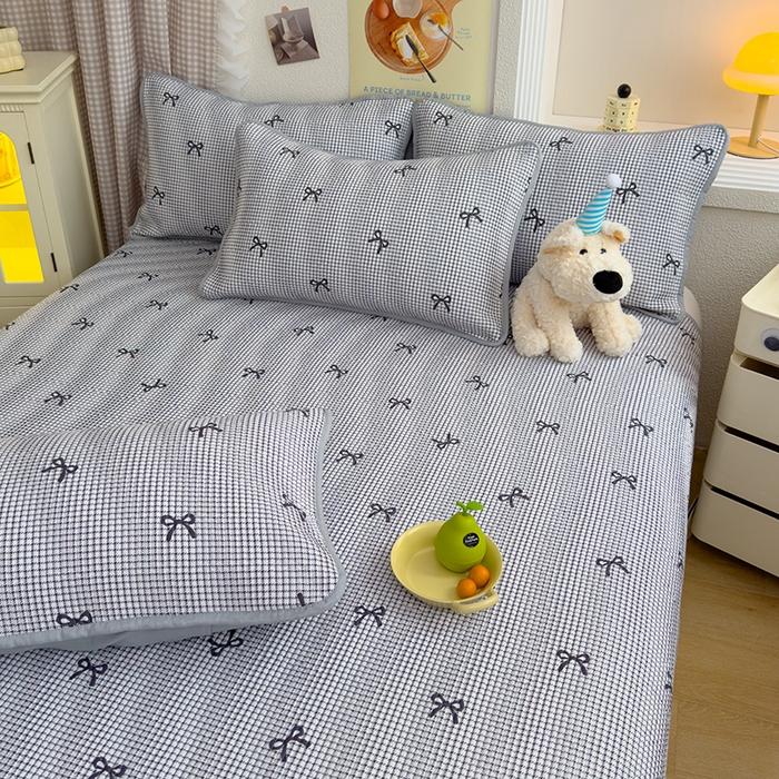 91家纺网 家纺一手货源 找家纺 赫梵茜 2025新款有氧针织双层纱单床盖床盖三件套床盖四件套 格子蝴蝶结