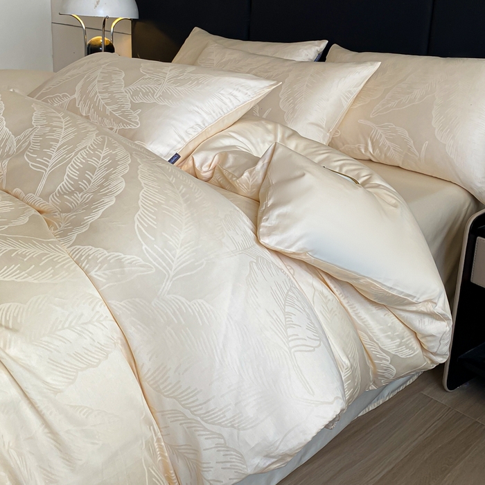 91家纺网 家纺一手货源 找家纺 2025新款60s长绒棉提花四件套 叶繁-奶昔白