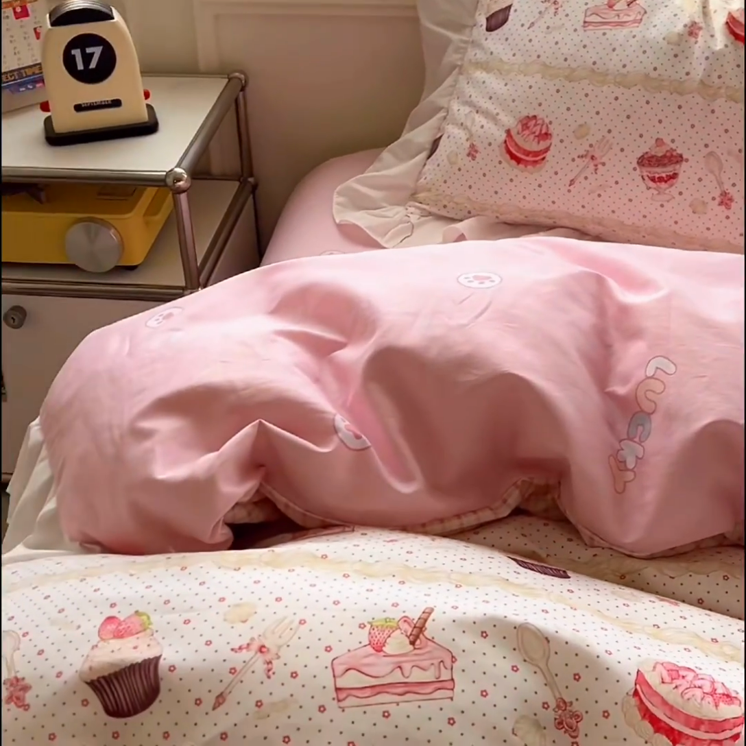 91家纺网 家纺一手货源 找家纺 浩诚 2025新款洛丽塔纯棉花边款四件套 甜点兔子