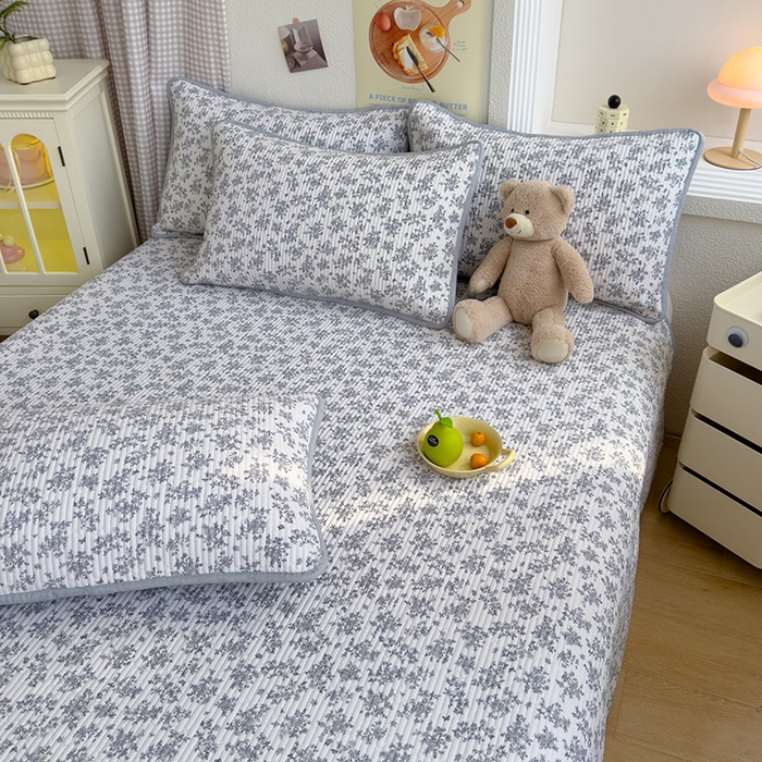 91家纺网 家纺一手货源 找家纺 赫梵茜 2025新款有氧针织双层纱单床盖床盖三件套床盖四件套 萱花 -灰