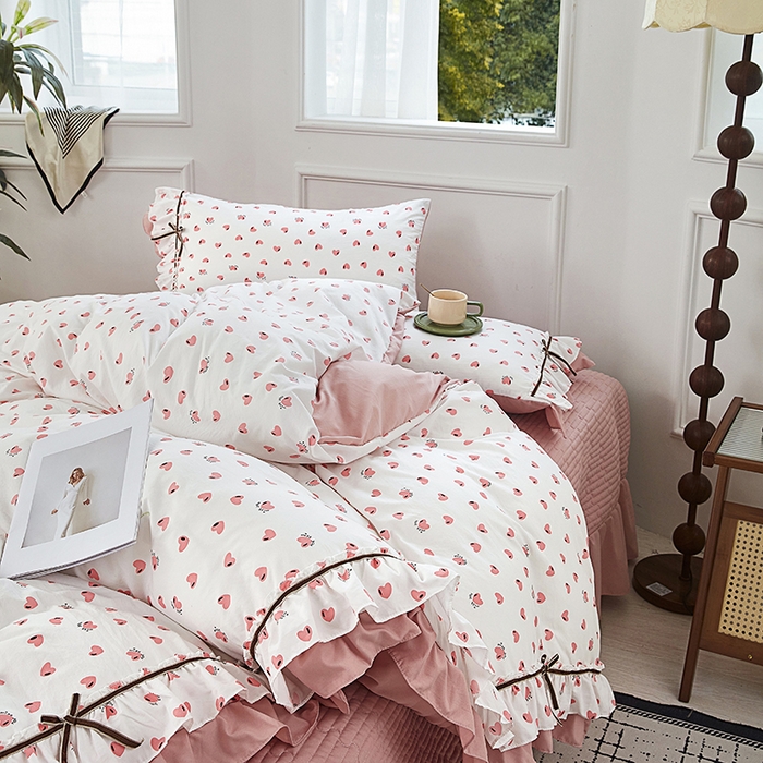 91家纺网 家纺一手货源 找家纺 卡迪亚家纺 2025新款轻氧棉小碎花韩式花边床盖 悦动