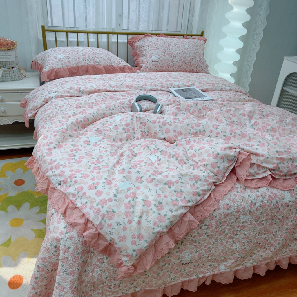 91家纺网 家纺一手货源 找家纺 暖居 2025春夏款高温砂洗棉花床盖三件套被套四件套同款纯棉夏被空调被四季 爱情故事