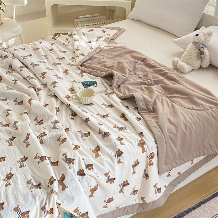 91家纺网 家纺一手货源 找家纺 梵蒂莎 2025云朵棉棉花夏被快乐小狗