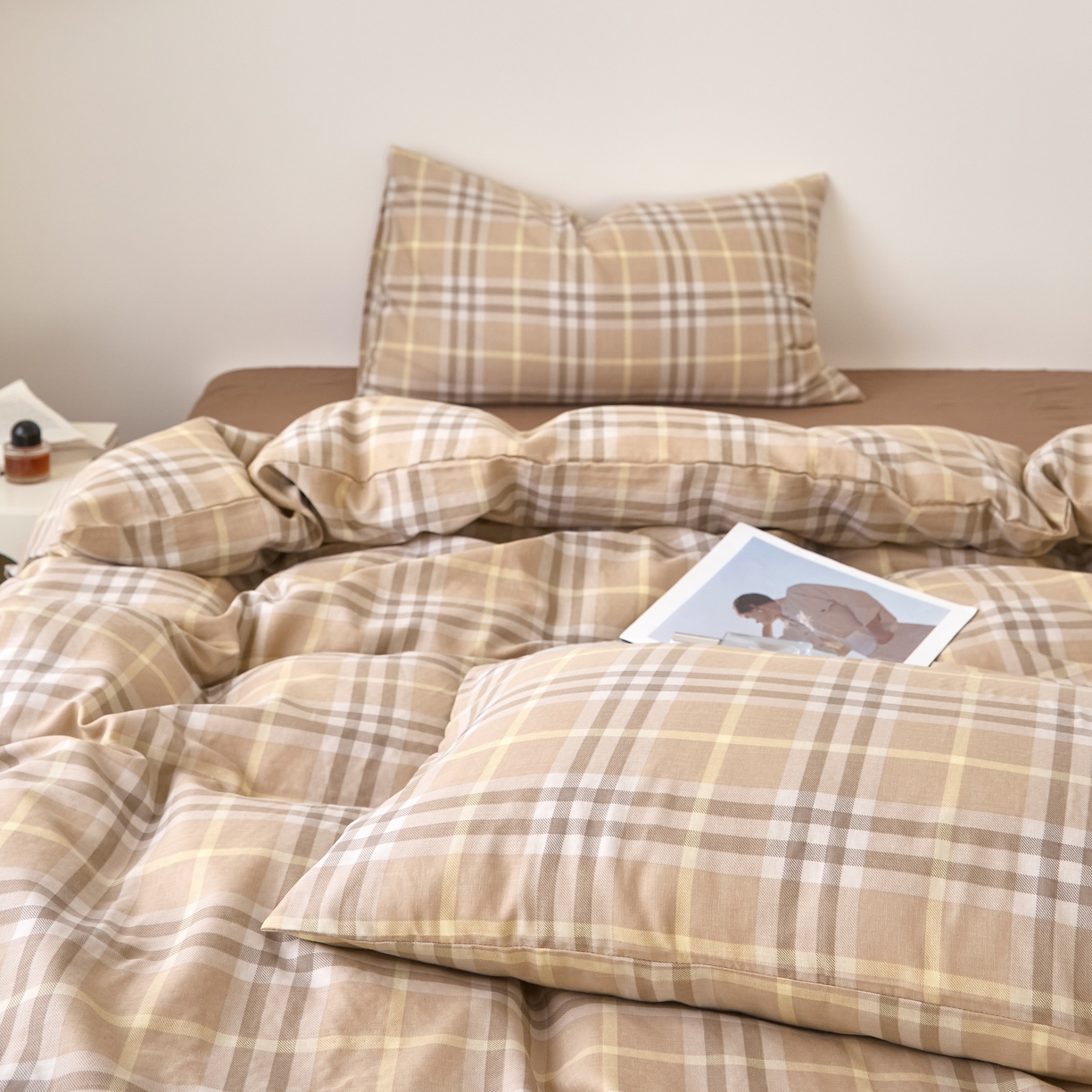 91家纺网 家纺一手货源 找家纺 嘉汀兰家居 2025新款圆角花边款全棉纯棉A类母婴级有氧全棉双层纱亲肤全棉小清新印花四件套 格韵