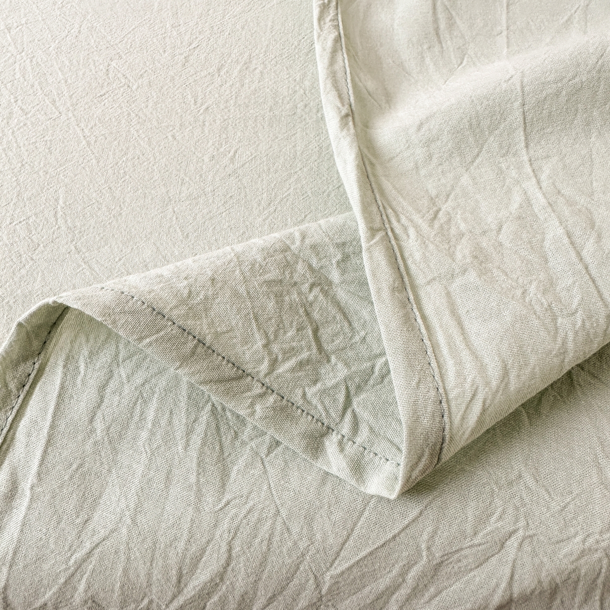 91家纺网 家纺一手货源 找家纺 嘉汀兰家居  2025新款A类母婴级有氧全棉色织水洗棉小清新印花床单单品单床单床单单件 薄荷绿