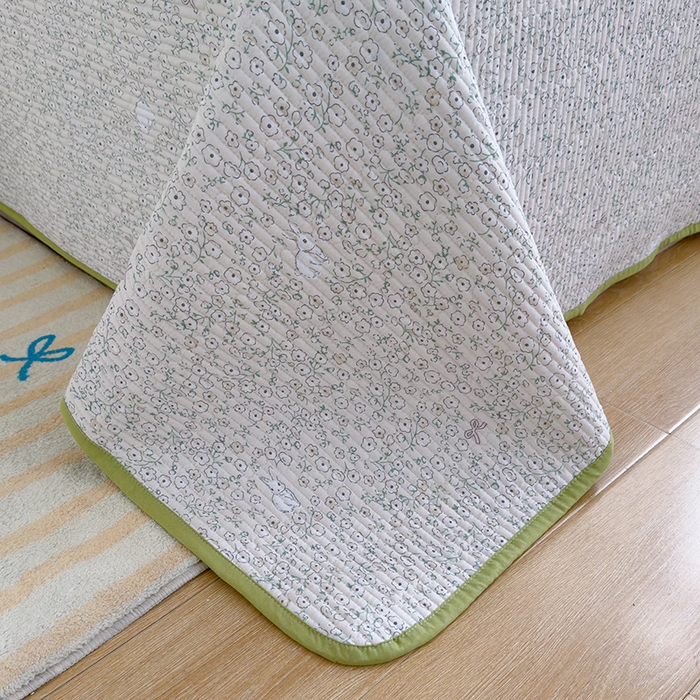 91家纺网 家纺一手货源 找家纺 赫梵茜 2025新款有氧针织双层纱单床盖床盖三件套床盖四件套 安琪拉兔