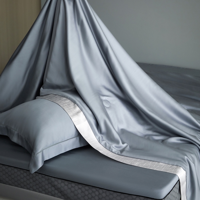 91家纺网 家纺一手货源 找家纺 A+爱家（纪梵茜） 2025新款纯色夏被四件套 云灰