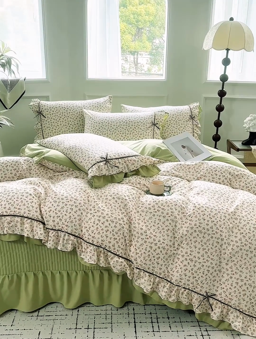 91家纺网 家纺一手货源 找家纺 卡迪亚家纺 2025新款轻氧棉小碎花韩式花边床盖 花漾