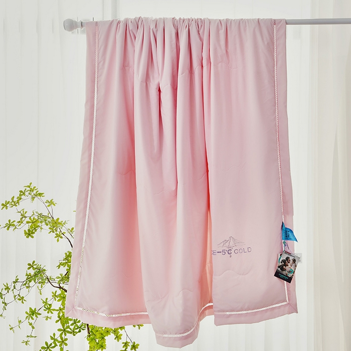 91家纺网 家纺一手货源 找家纺 （总）优姿2025新款云柔棉大豆镂空烫钻夏被被子被芯