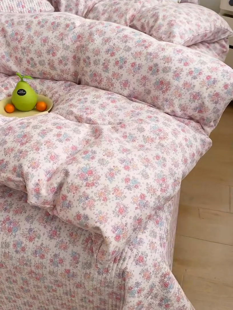 91家纺网 家纺一手货源 找家纺 赫梵茜 2025新款有氧针织双层纱单床盖床盖三件套床盖四件套 伊莲娜