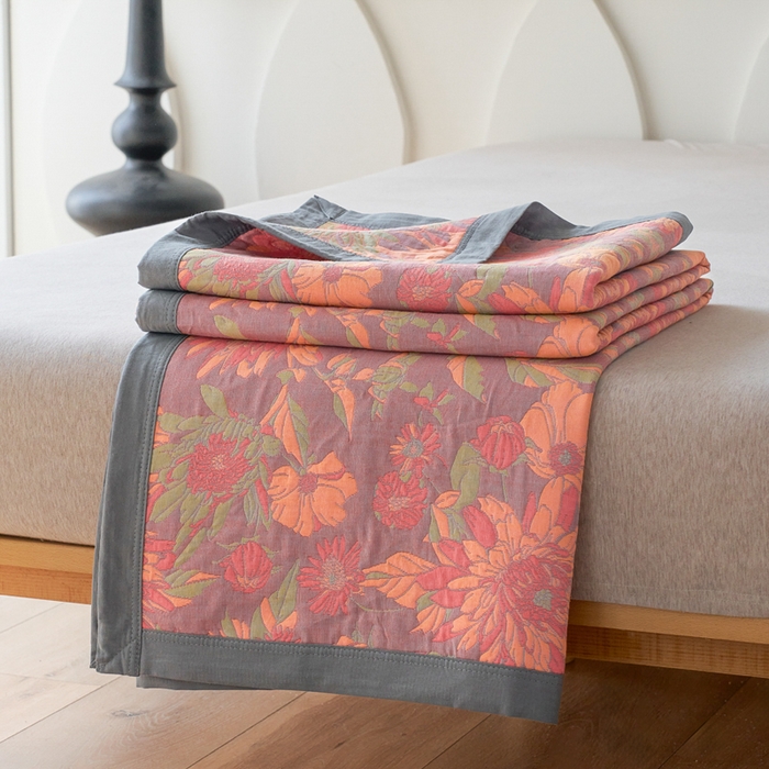 91家纺网 家纺一手货源 找家纺 棠薇家纺 2025新款60S长绒棉纯棉纱布毛巾被 花团锦簇