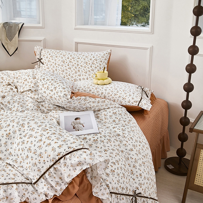 91家纺网 家纺一手货源 找家纺 卡迪亚家纺 2025新款轻氧棉小碎花韩式花边床盖 雅秀