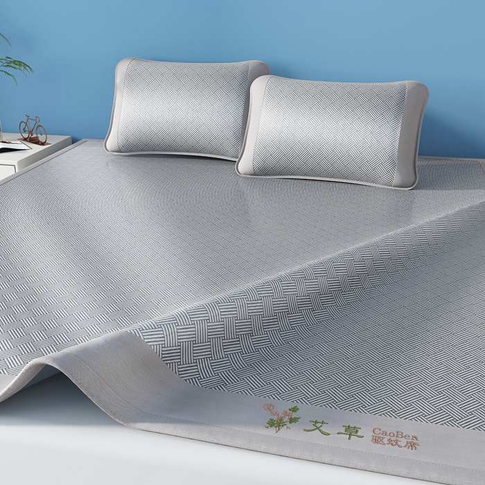 91家纺网 家纺一手货源 找家纺 青雅席业 2025新款凉感艾草冰藤席凉席 饼干花-灰色