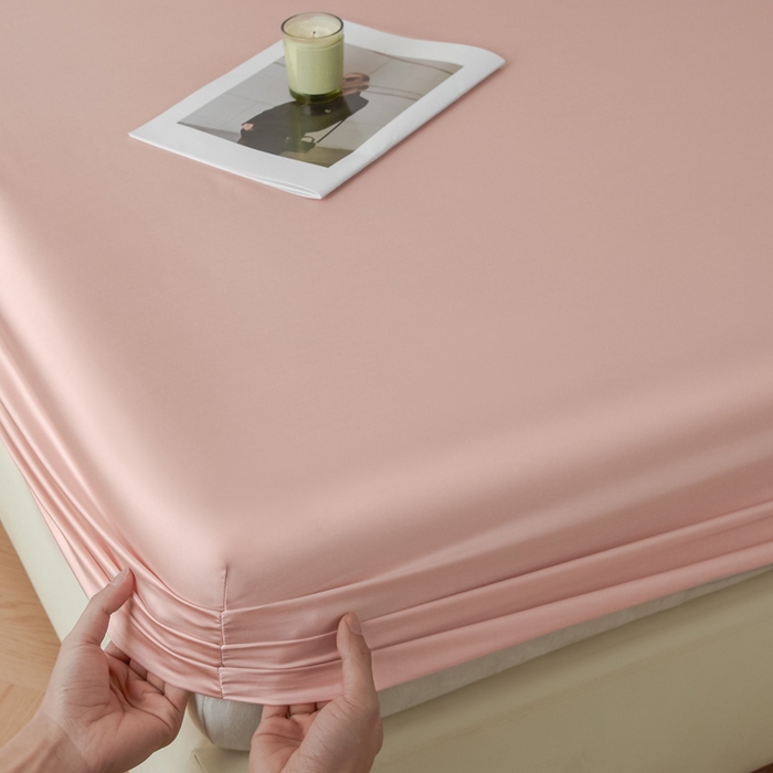 91家纺网 家纺一手货源 找家纺 涵宸2025新款天丝-天丝棉-纯色单床笠-场景1 床笠-玫瑰粉