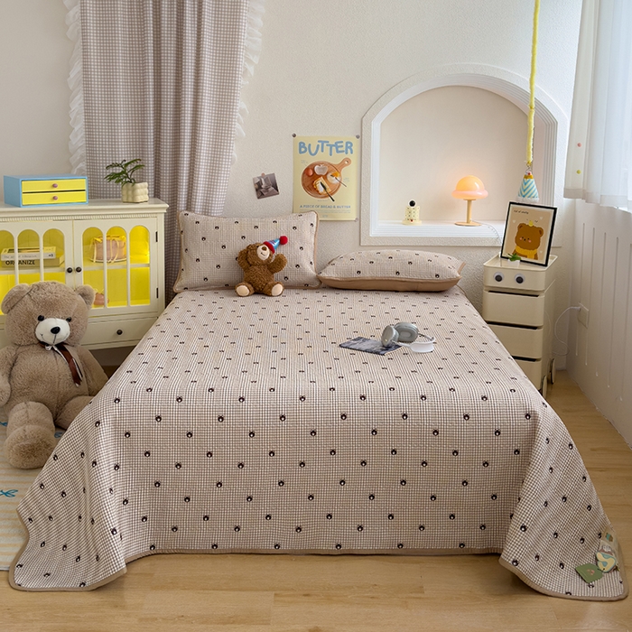 91家纺网 家纺一手货源 找家纺 赫梵茜 2025新款有氧针织双层纱单床盖床盖三件套床盖四件套 格子熊