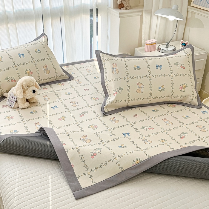 91家纺网 家纺一手货源 找家纺 川悦生活 2025新款600D立体宽边冰丝印花凉席 格调小兔