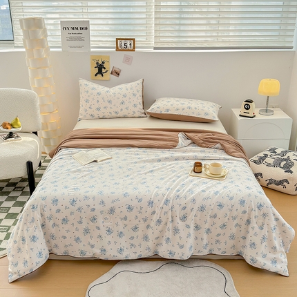 91家纺网 家纺一手货源 找家纺 （总）奥汀洛家纺 2025新款小清新针织棉双层纱夏被