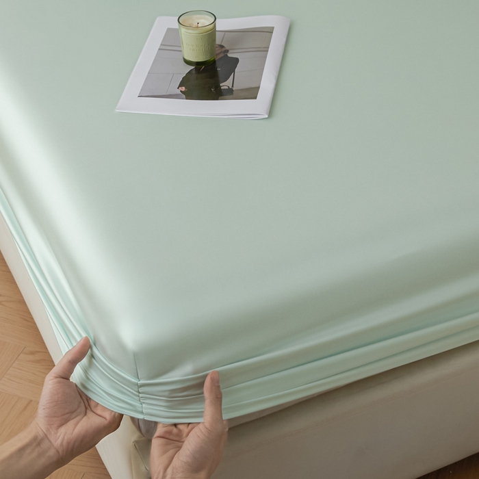 91家纺网 家纺一手货源 找家纺 涵宸2025新款天丝-天丝棉-纯色单床笠-场景1 床笠-空绿