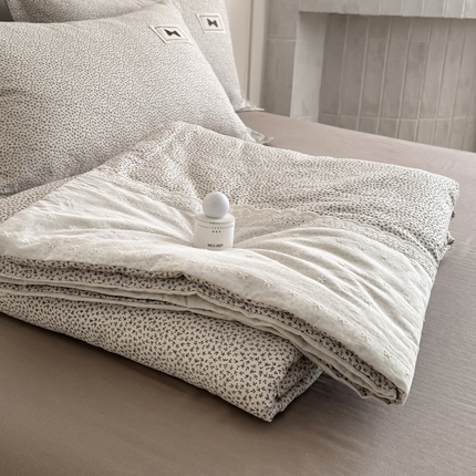 91家纺网 家纺一手货源 找家纺 帕拉美拉 2025新款全棉双层纱玉米聚乳酸夏被春秋被冬被玉米被 三件套四件套 洛伊（咖）