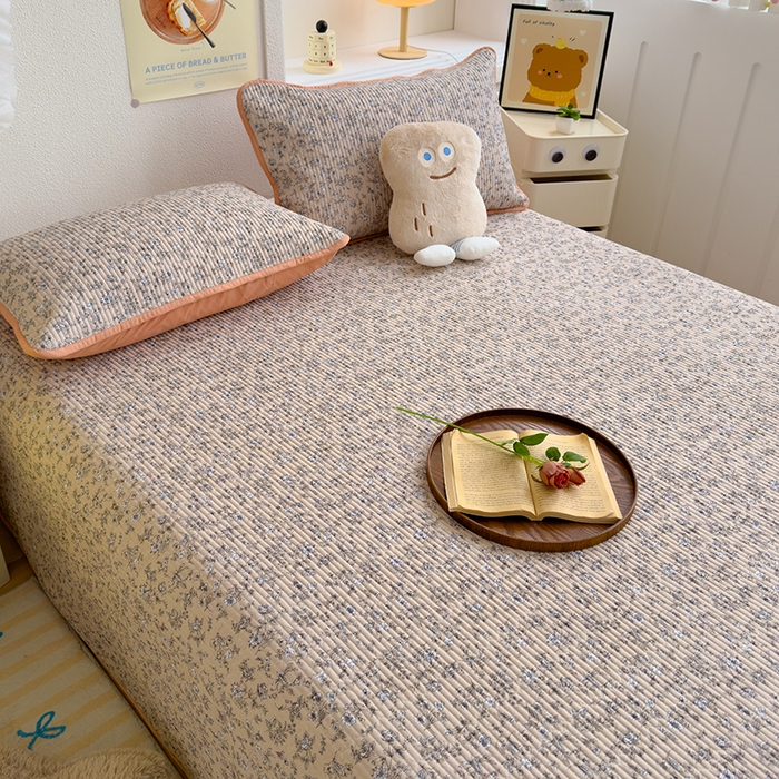 91家纺网 家纺一手货源 找家纺 赫梵茜 2025新款有氧针织双层纱单床盖床盖三件套床盖四件套 美式