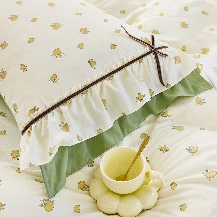 91家纺网 家纺一手货源 找家纺 卡迪亚家纺 2025新款轻氧棉小碎花韩式花边床盖 青柠