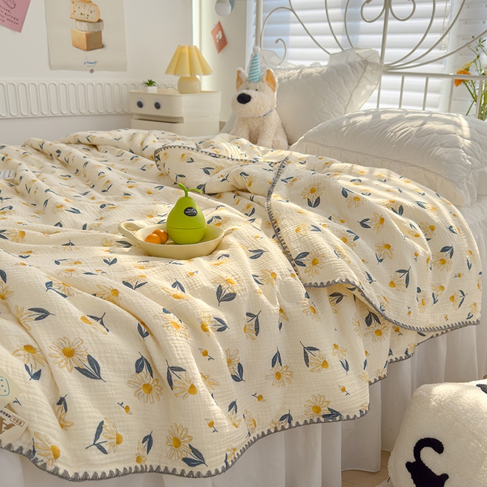 91家纺网 家纺一手货源 找家纺 芯恋 2025新款母婴级全棉皱皱纱儿童被双层纱夏被 花解语