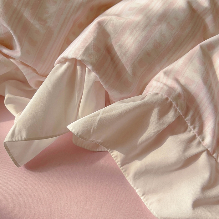 91家纺网 家纺一手货源 找家纺 浩诚 2025新款洛丽塔纯棉花边款四件套 芭蕾小熊-米