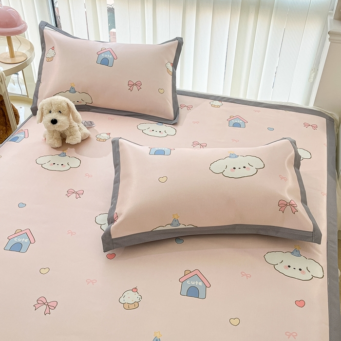 91家纺网 家纺一手货源 找家纺 川悦生活 2025新款600D立体宽边冰丝印花凉席 奶卷甜蜜日常