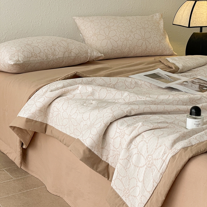 91家纺网 家纺一手货源 找家纺 吾诺 2025 全棉色织提花三层纱夏被四件套全棉夏被大豆夏被夏凉被空调被子被芯 太阳花