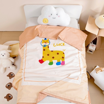 91家纺网 家纺一手货源 找家纺 御棉坊 2025新款60长绒棉数码印花夏被夏凉被空调被 幸运小鹿