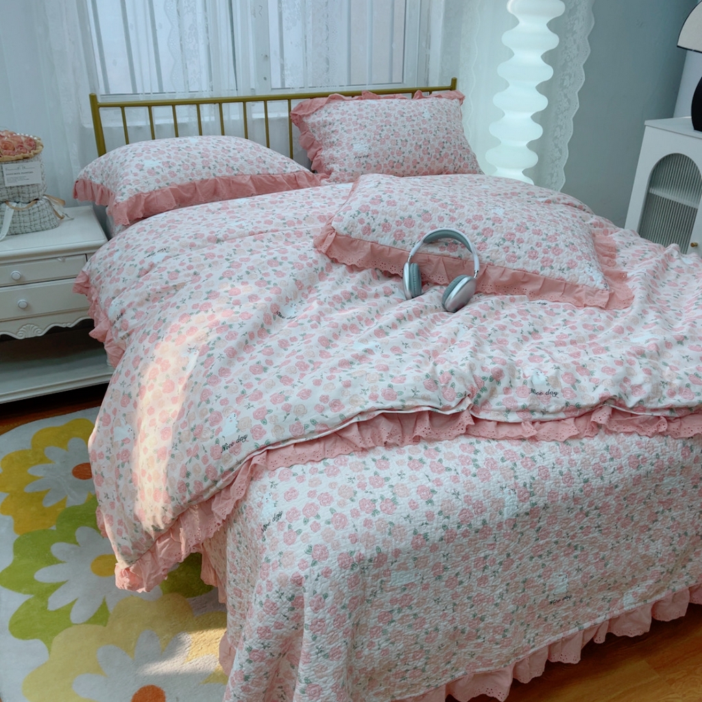 91家纺网 家纺一手货源 找家纺 暖居 2025春夏款高温砂洗棉花床盖三件套被套四件套同款纯棉夏被空调被四季 爱情故事