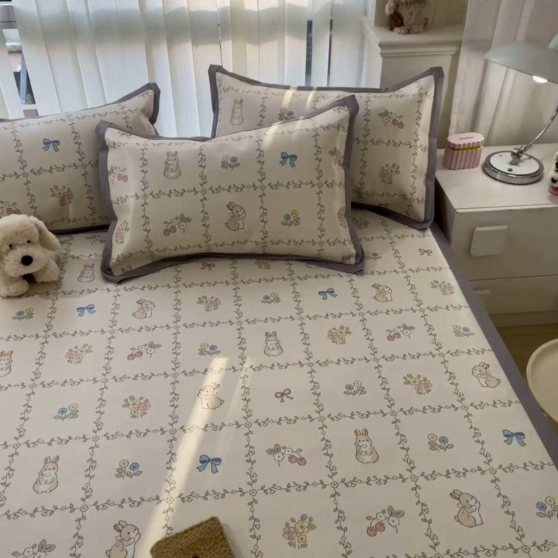 91家纺网 家纺一手货源 找家纺 川悦生活 2025新款600D立体宽边冰丝印花凉席 格调小兔