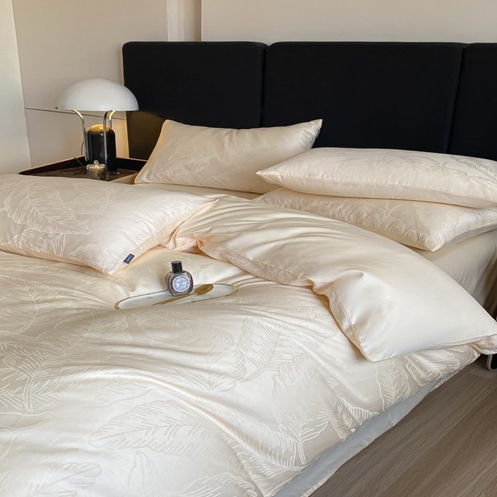 91家纺网 家纺一手货源 找家纺 2025新款60s长绒棉提花四件套 叶繁-奶昔白